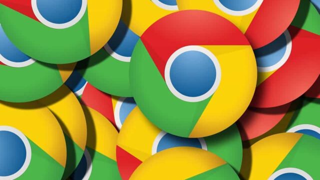 Pile of overlapping Google Chrome browser logo icons in red, green, yellow and blue