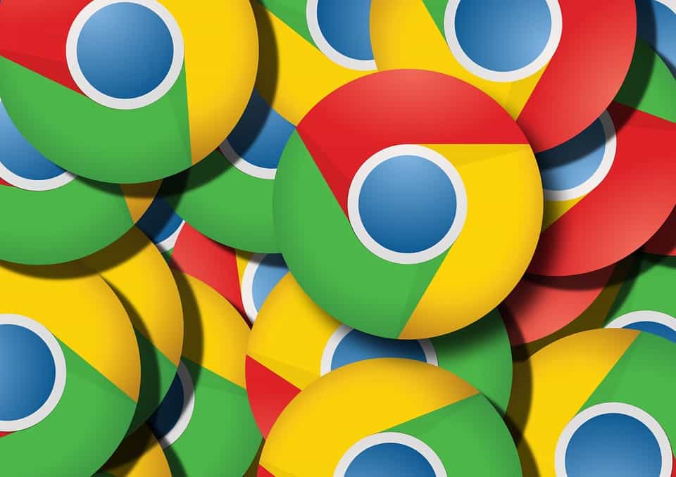 Pile of overlapping Google Chrome browser logo icons in red, green, yellow and blue